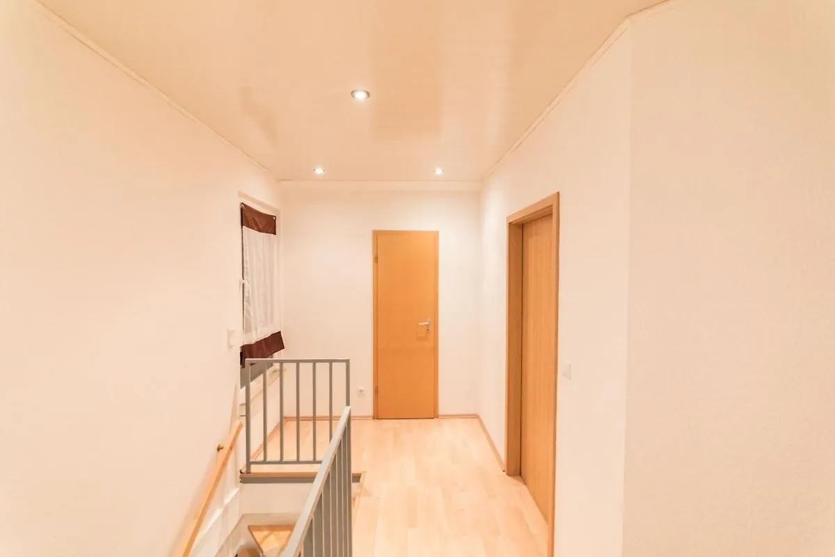 Holiday home 3 Bedroom House With 2 Bathrooms In Dusseldorf - Haus Mit 3 Schlafzimmer 2 Badezimmer In Duesseldorf Germany