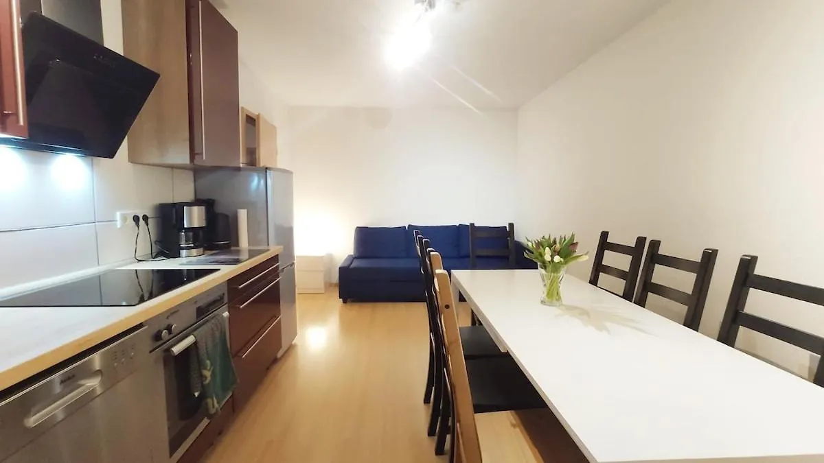 3 Bedroom House With 2 Bathrooms In Dusseldorf - Haus Mit 3 Schlafzimmer 2 Badezimmer In Duesseldorf contacts